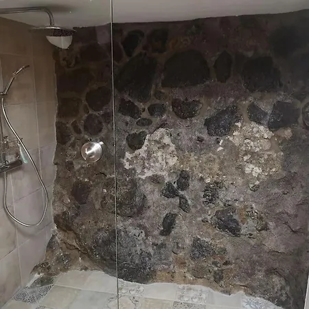 公寓 Souterrain Fuer Max 2 P., Bad, Aussenkueche, Garten