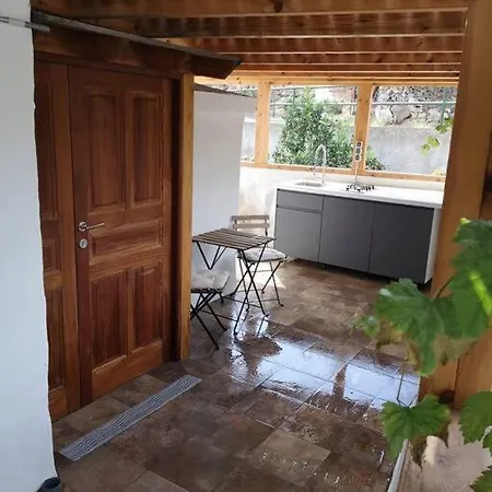 Souterrain Fuer Max 2 P., Bad, Aussenkueche, Garten דירה Güimar