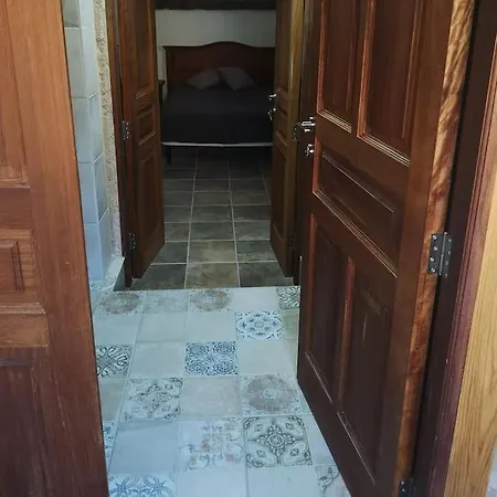 Souterrain Fuer Max 2 P., Bad, Aussenkueche, Garten דירה *