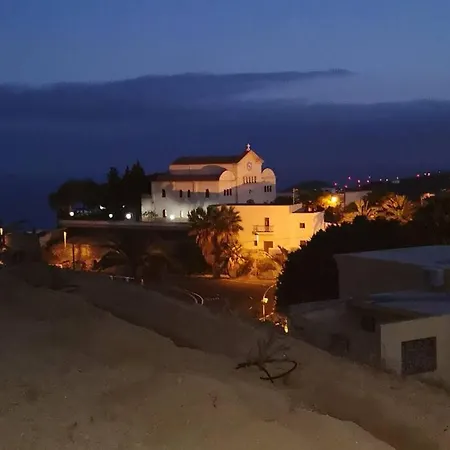 Souterrain Fuer Max 2 P., Bad, Aussenkueche, Garten * Güimar